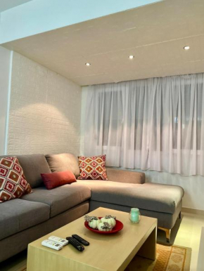Cozy Apartment at city lake
